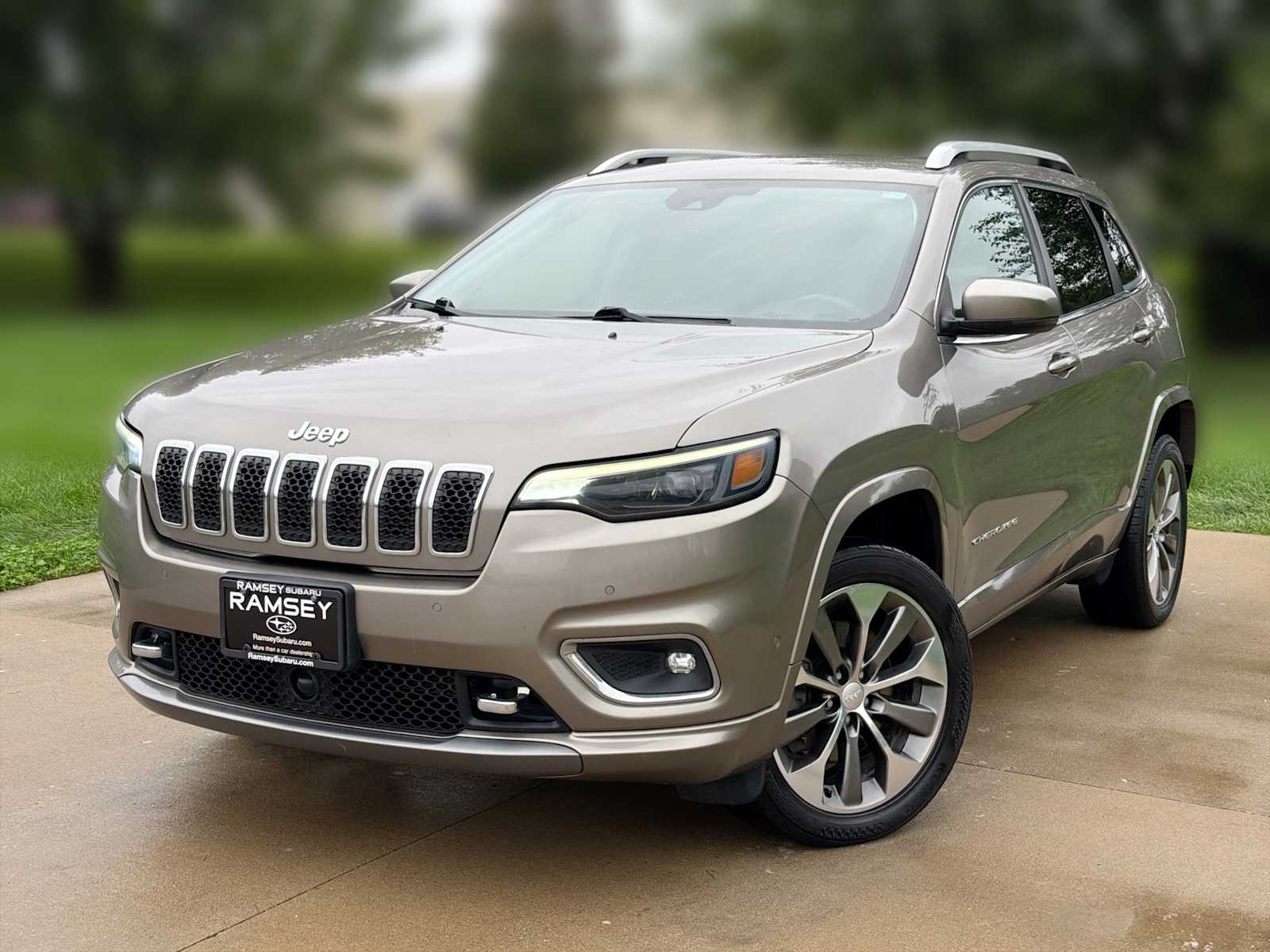 2019 Jeep Cherokee Overland