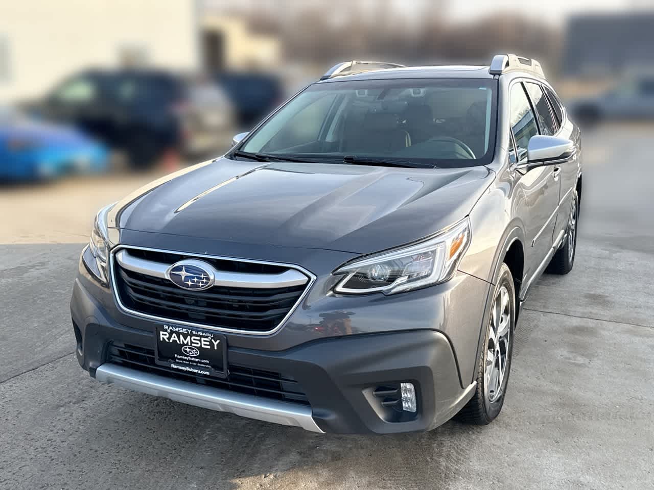 2020 Subaru Outback Touring's photo