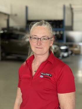 Staff member Amanda Harper from ID_b14582