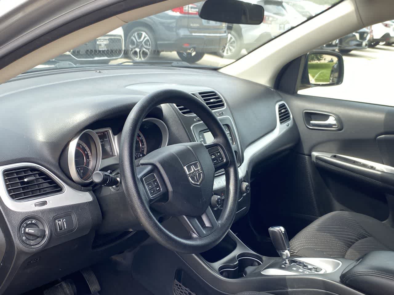 2018 Dodge Journey SE photo 2