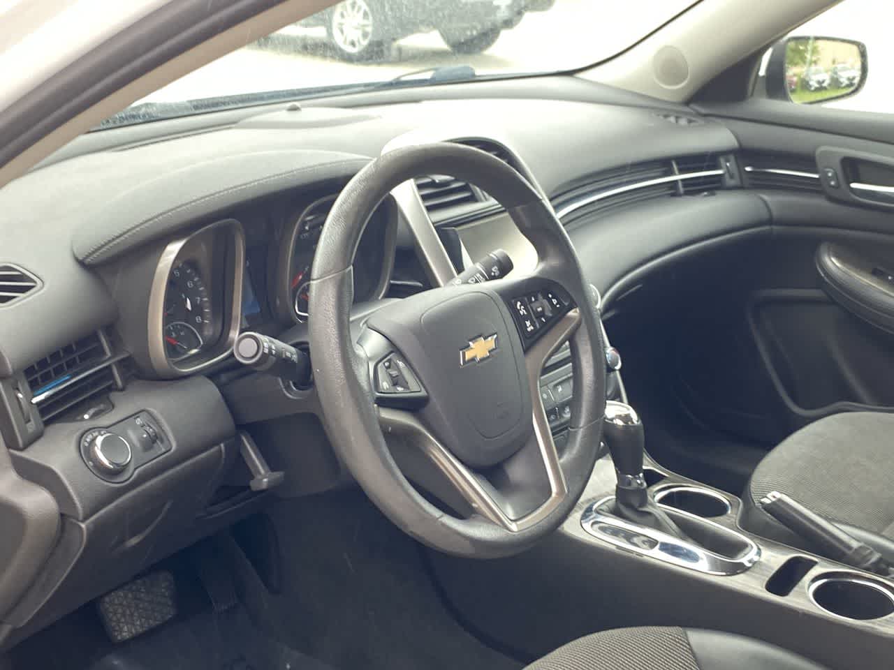 Used 2015 Chevrolet Malibu 1LT with VIN 1G11C5SL5FF304360 for sale in Urbandale, IA
