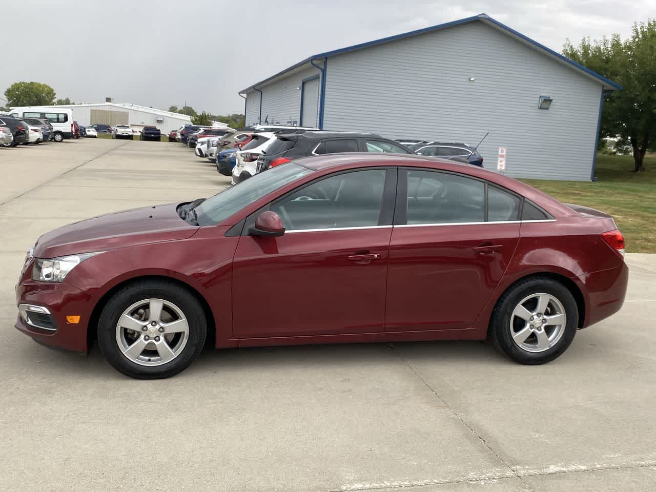 2016 Chevrolet Cruze photo 3