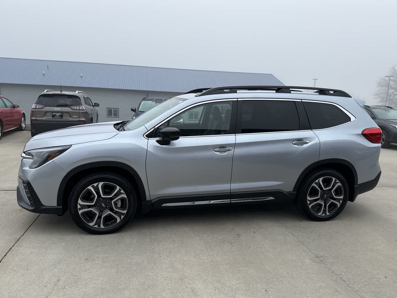 2024 Subaru Ascent Touring photo 3