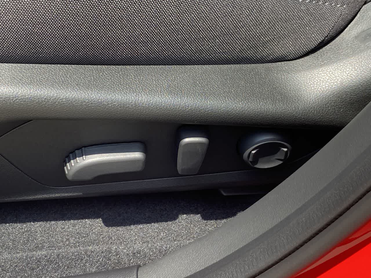 2025 Subaru Crosstrek Premium 16