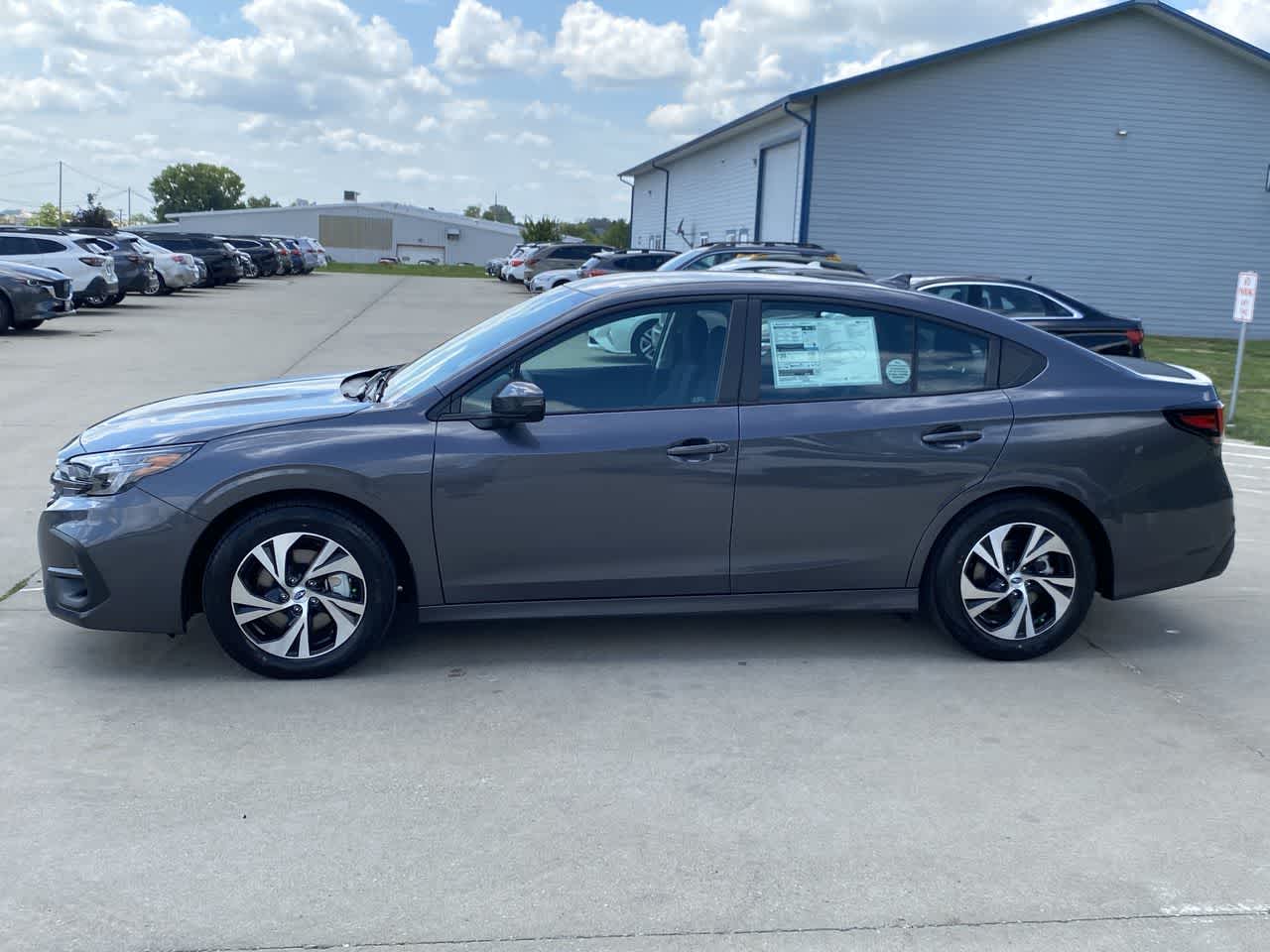 2025 Subaru Legacy Premium photo 3