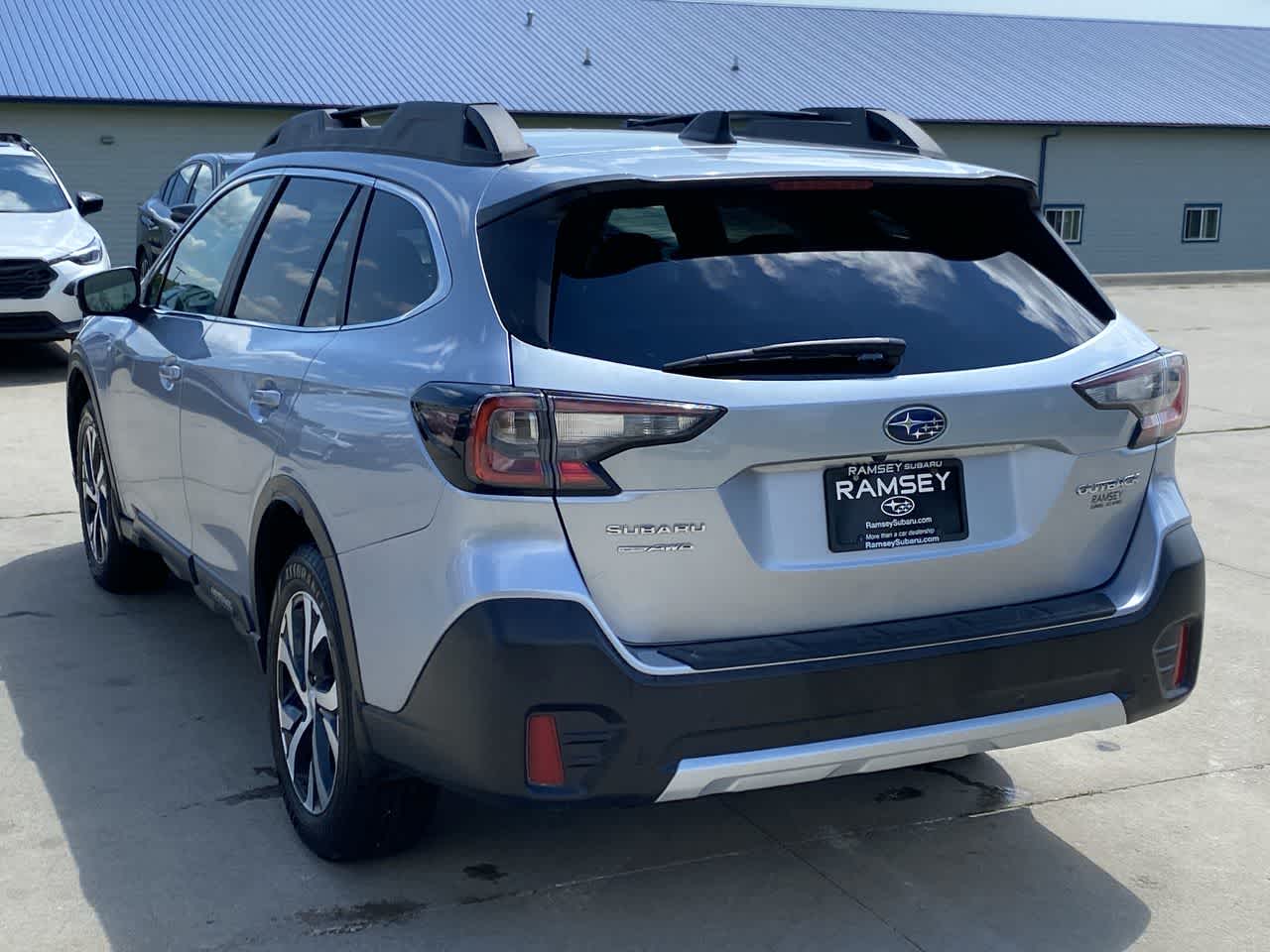 2021 Subaru Outback Limited photo 4