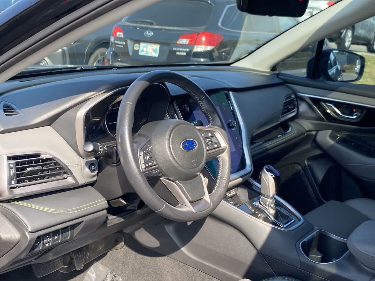 2023 Subaru Outback Onyx Edition photo 2