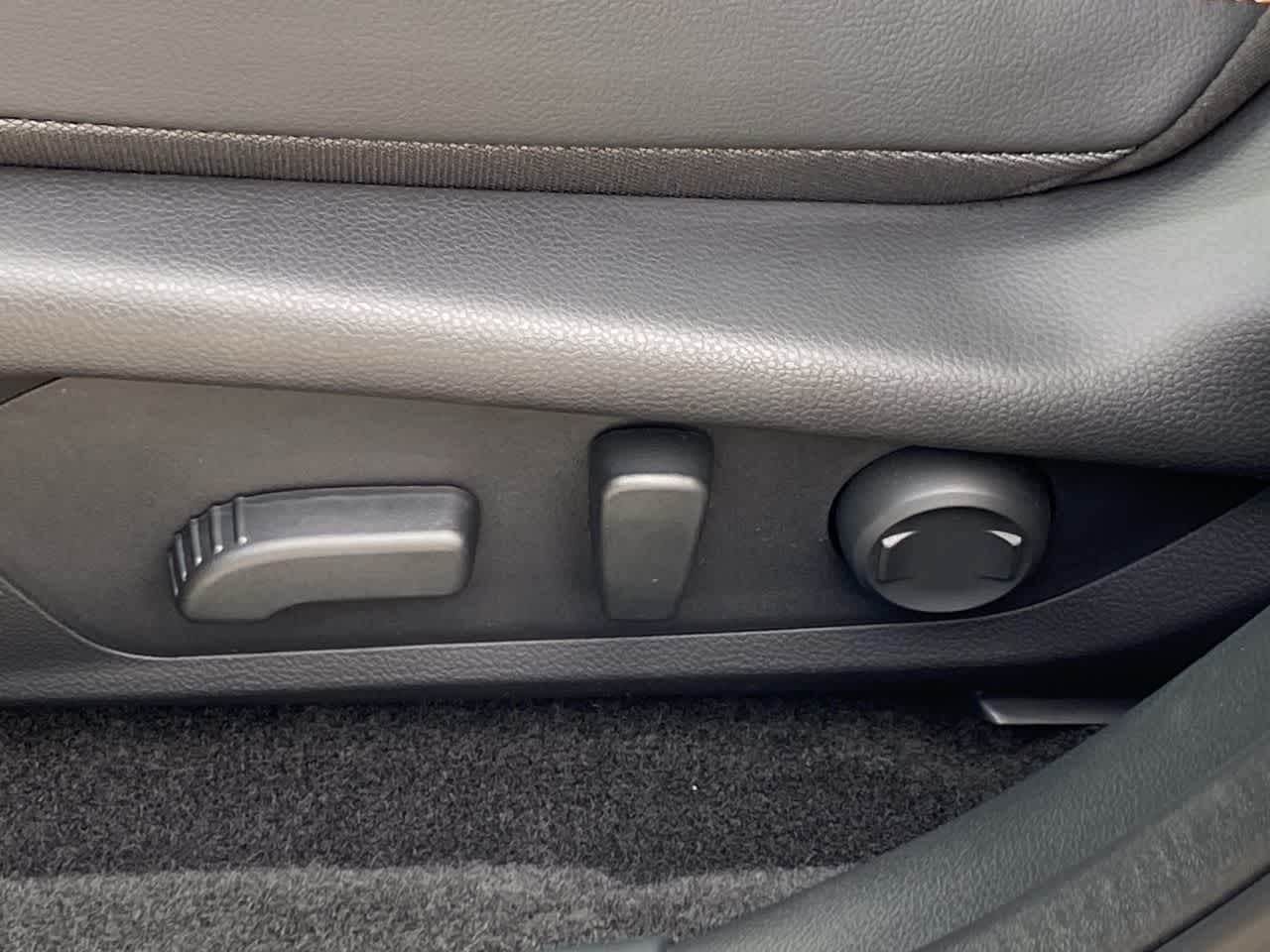 2025 Subaru Crosstrek Limited - Photo 16