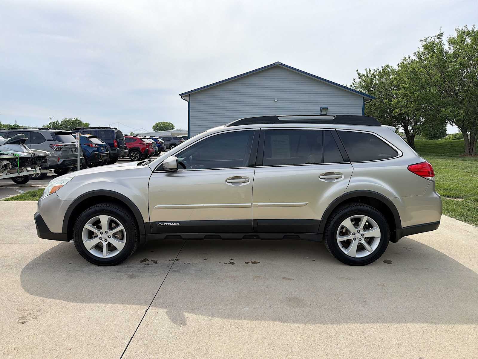 Thumbnail: 2014 Subaru Outback - 2