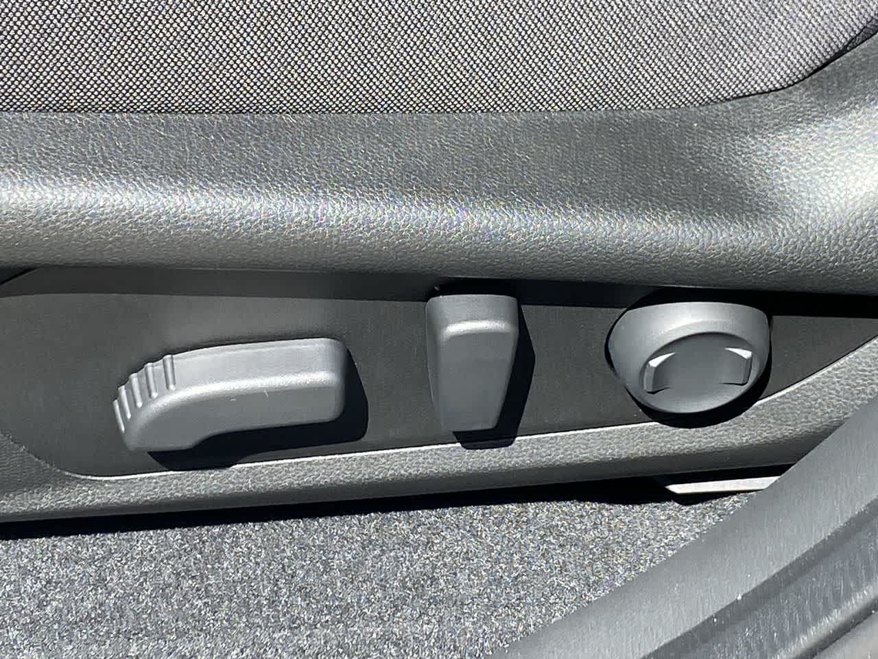 2025 Subaru Crosstrek Premium 16