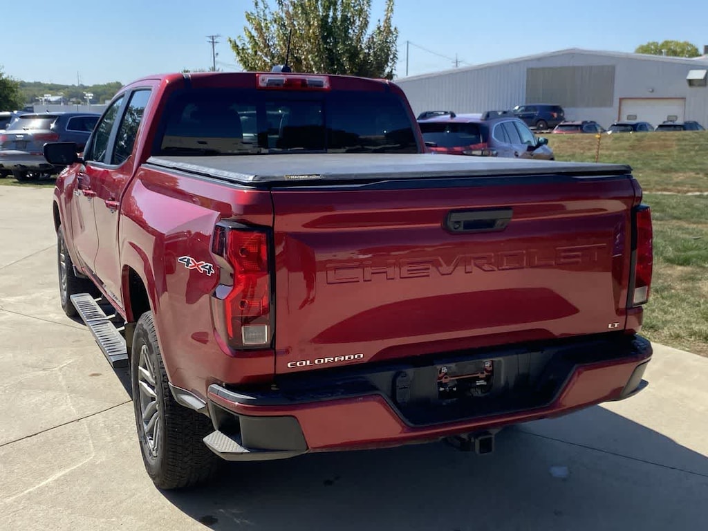 Used 2024 Chevrolet Colorado LT Truck Crew Cab