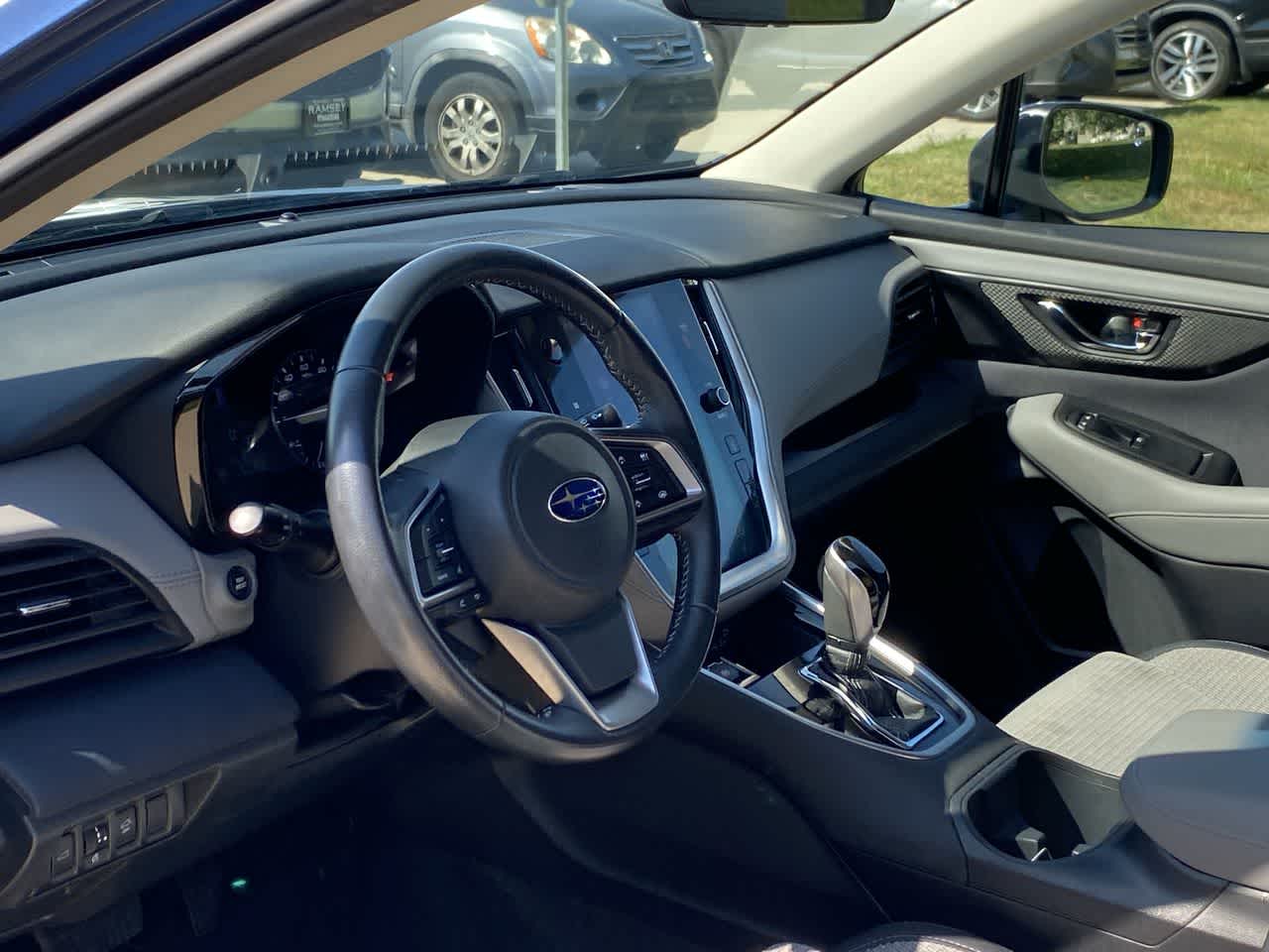 2021 Subaru Outback Premium photo 2