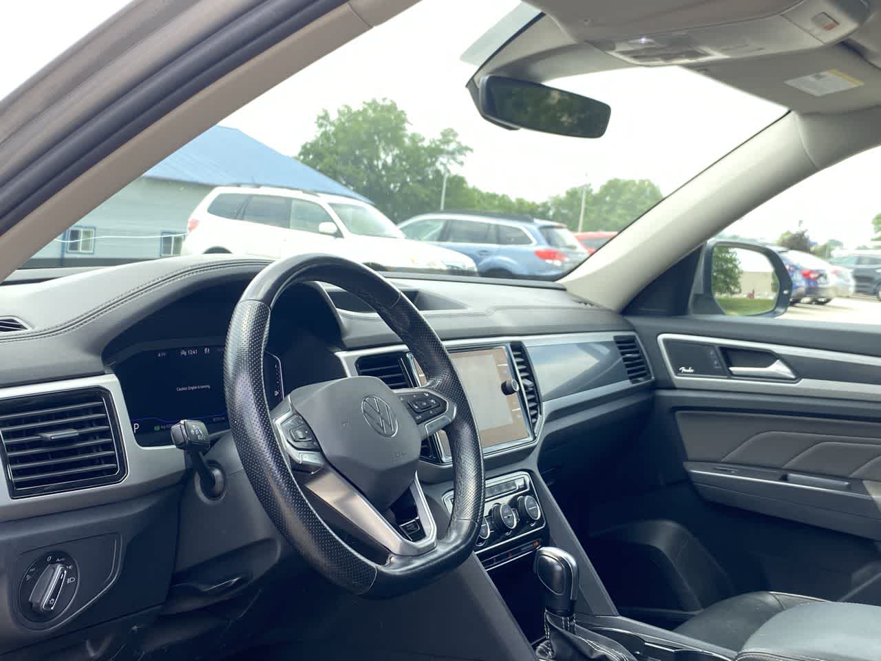 Used 2021 Volkswagen Atlas SEL Premium R-Line with VIN 1V2FR2CA2MC580189 for sale in Urbandale, IA