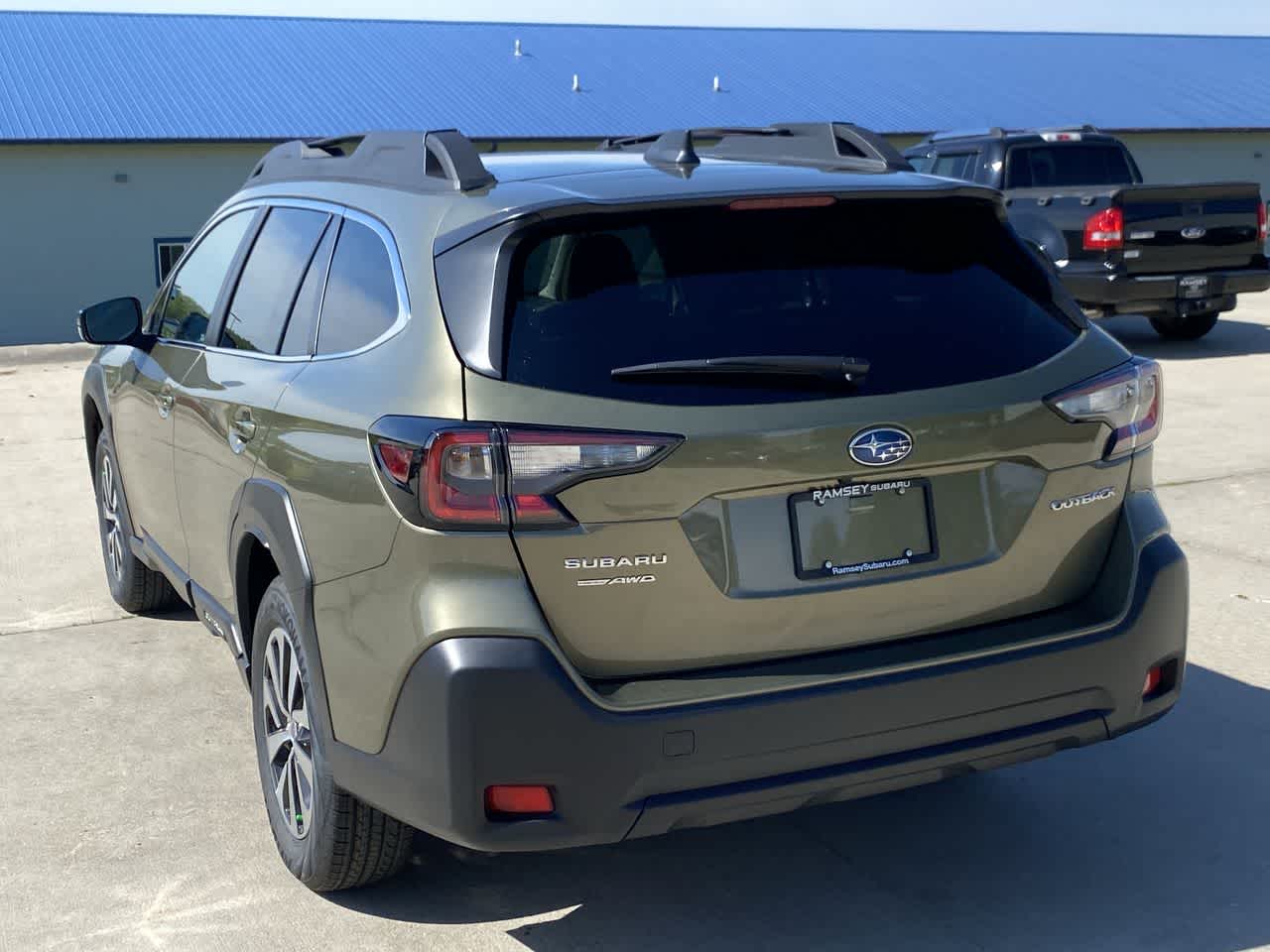 2025 Subaru Outback Premium photo 4