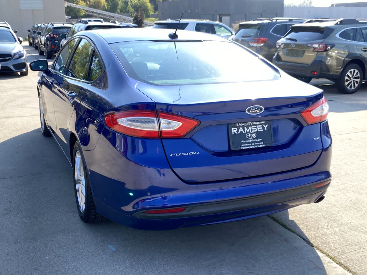 2013 Ford Fusion SE photo 4
