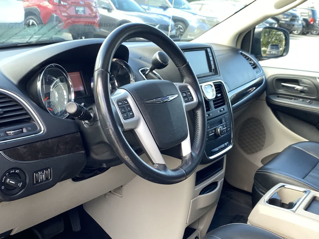 Used 2016 Chrysler Town & Country Touring Van LWB Passenger Van