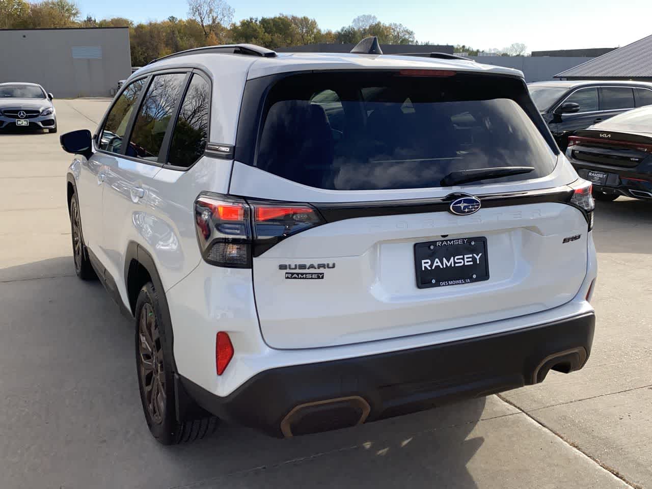 2025 Subaru Forester Sport Base photo 4