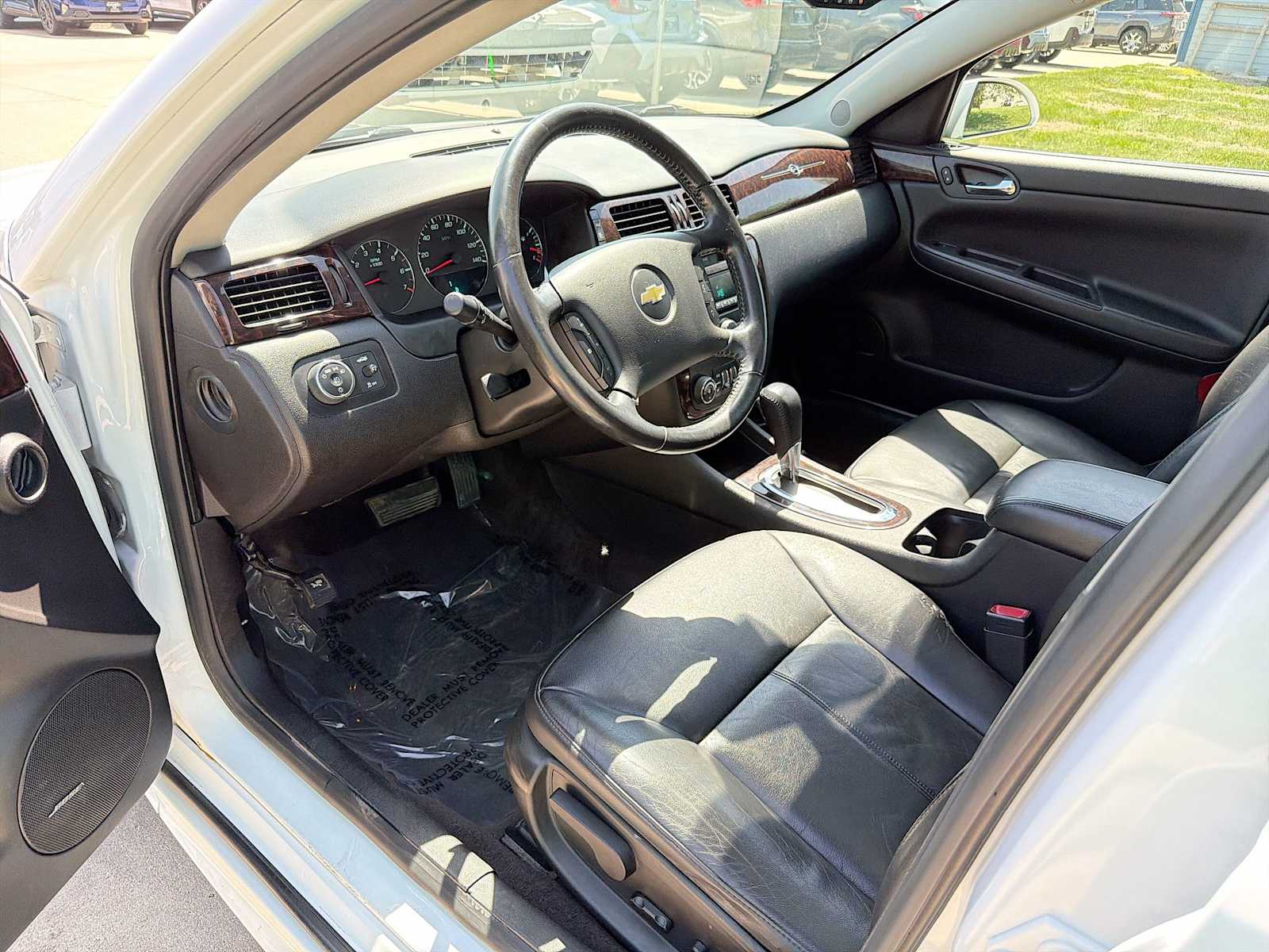 Used 2014 Chevrolet Impala 1LZ with VIN 2G1WC5E39E1129313 for sale in Urbandale, IA