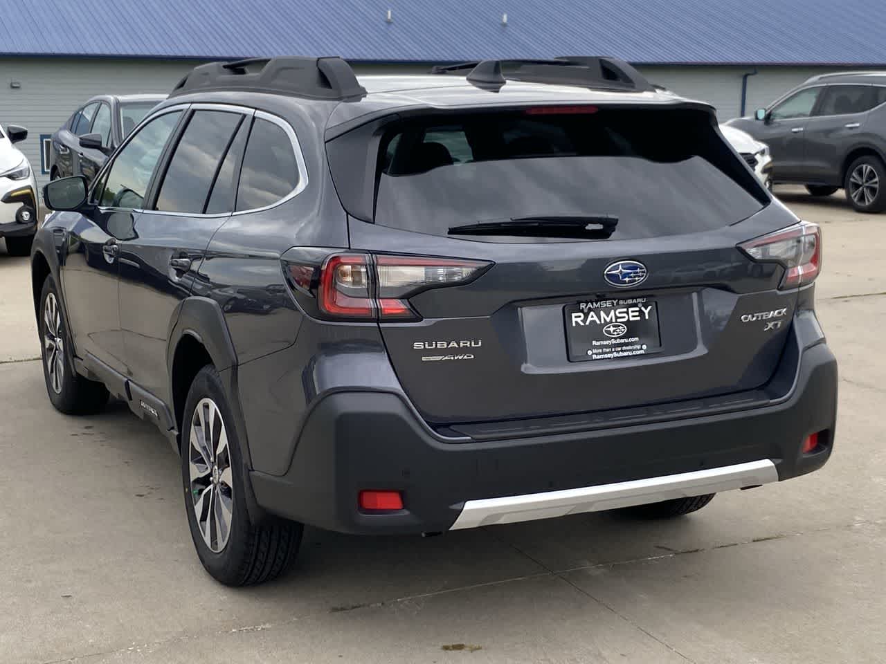 Thumbnail: 2025 Subaru Outback - 4
