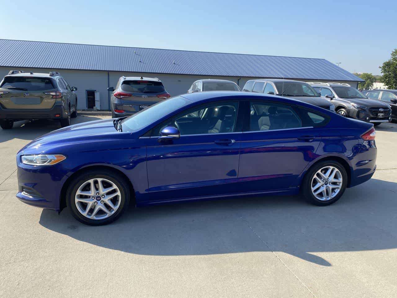 2013 Ford Fusion SE photo 3