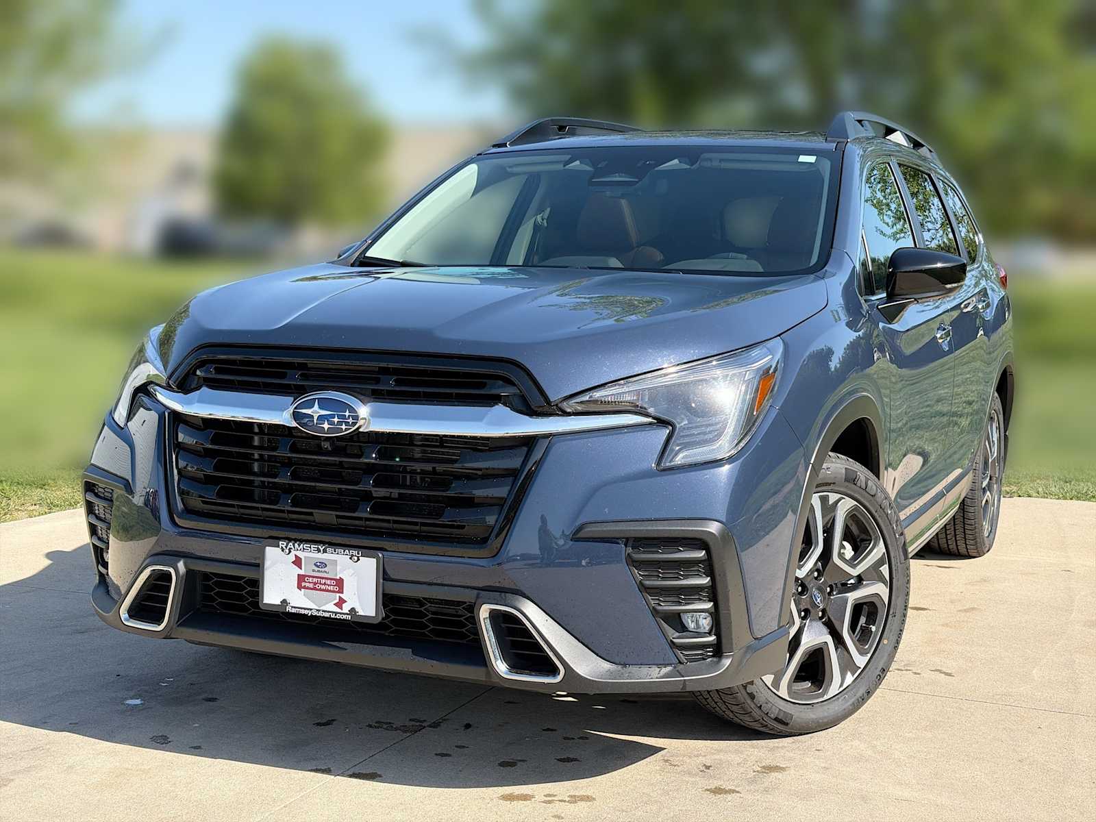 2024 Subaru Ascent Touring's photo