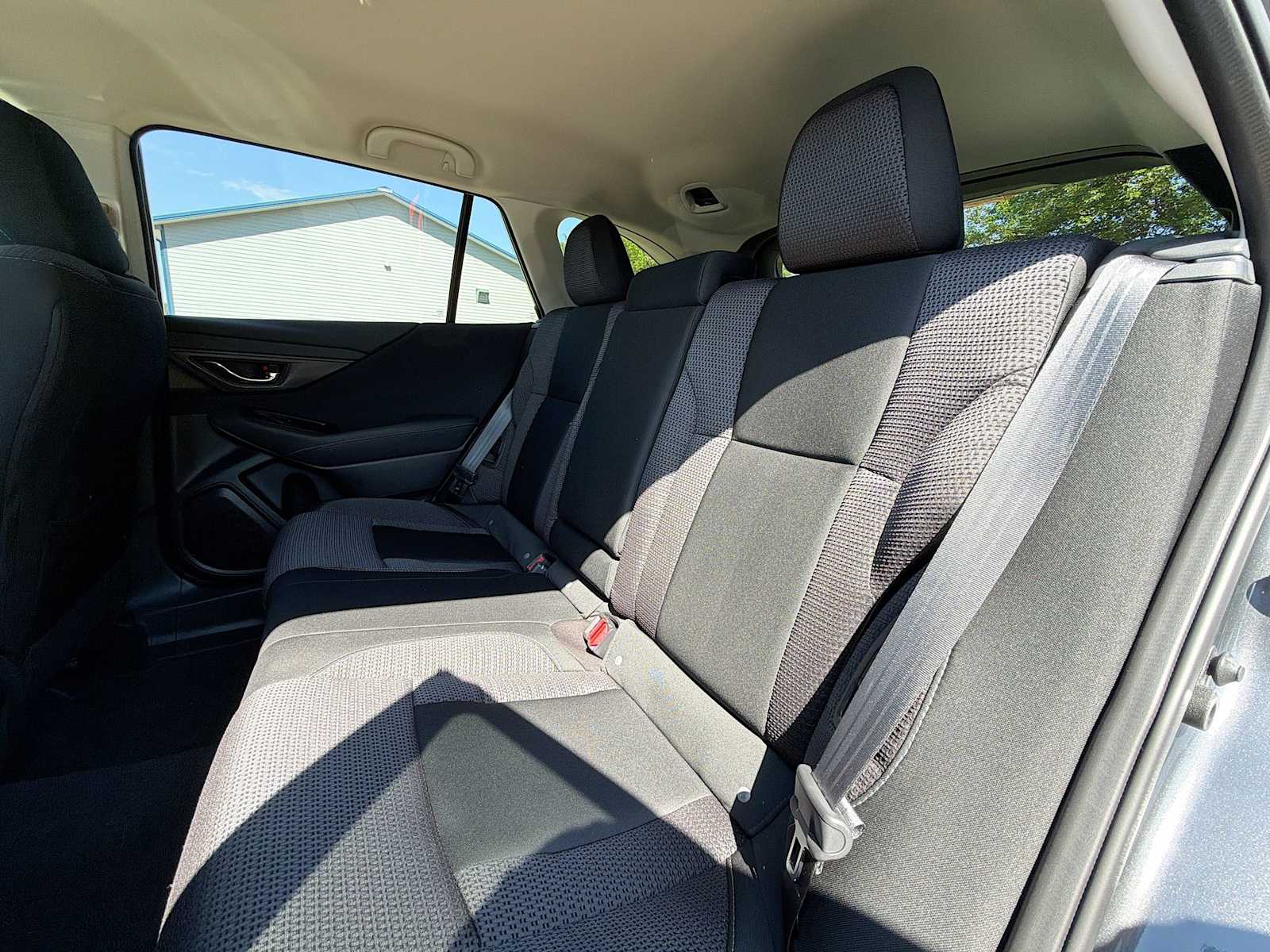 2025 Subaru Outback Premium - Photo 16