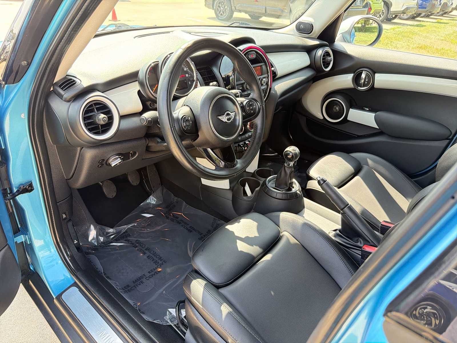 Used 2016 MINI Cooper Base with VIN WMWXU1C58G2A93672 for sale in Urbandale, IA
