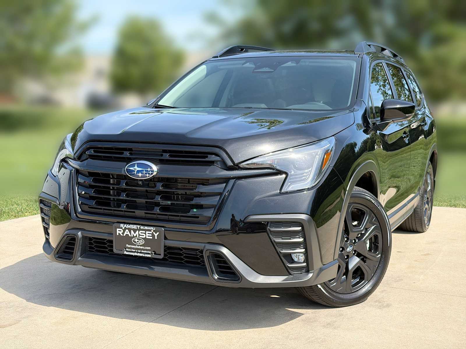 2025 Subaru Ascent Onyx Edition-Touring 7 Passenger's photo