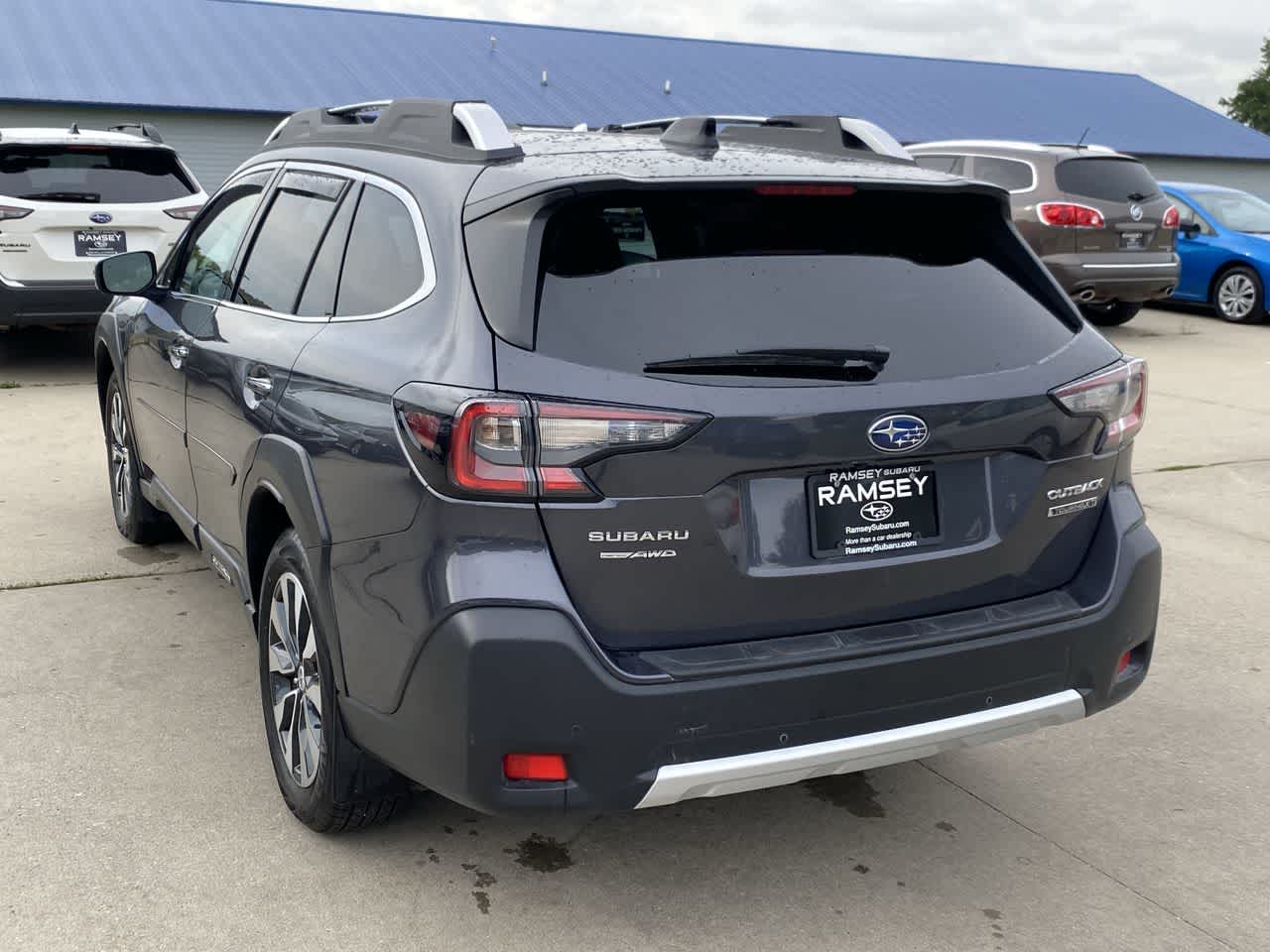 2024 Subaru Outback Touring XT photo 4