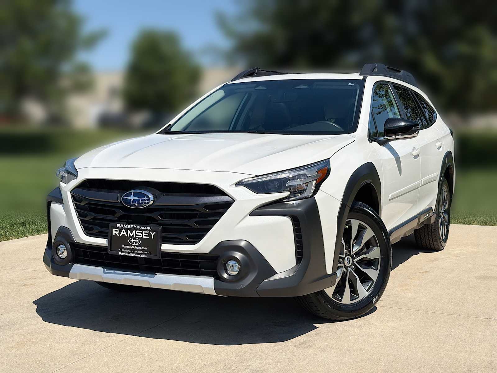 2024 Subaru Outback Limited XT's photo