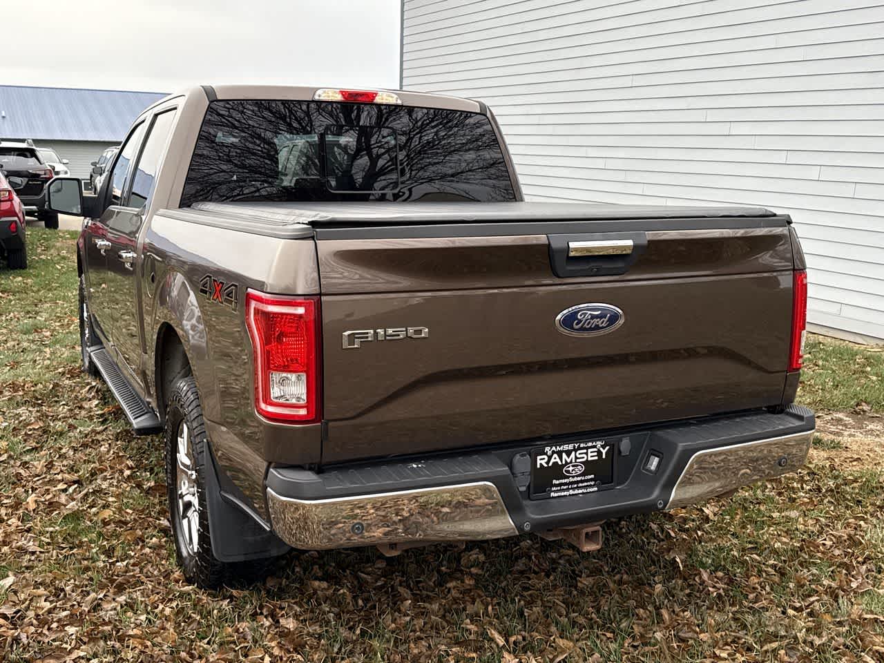 2015 Ford F-150 XLT photo 4