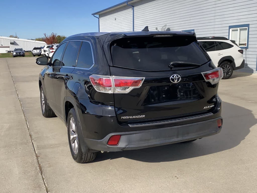 Used 2015 Toyota Highlander XLE V6 SUV