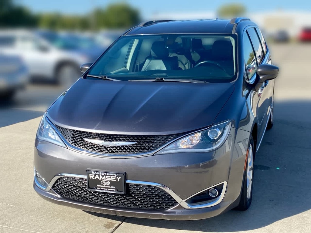 Used 2017 Chrysler Pacifica Touring-L Plus Van