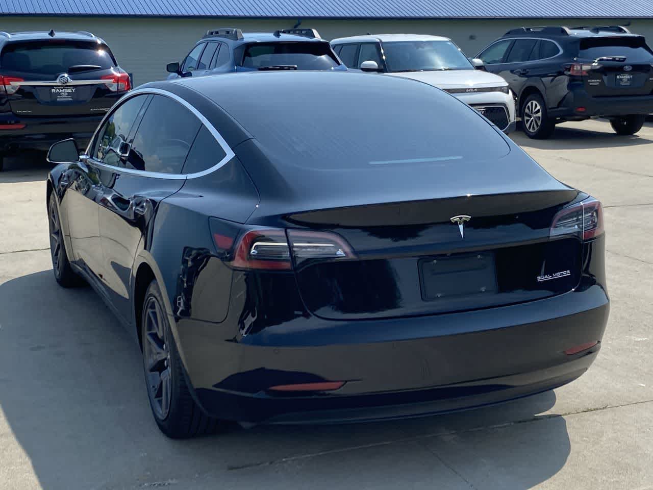 2019 Tesla Model 3 Long Range photo 4