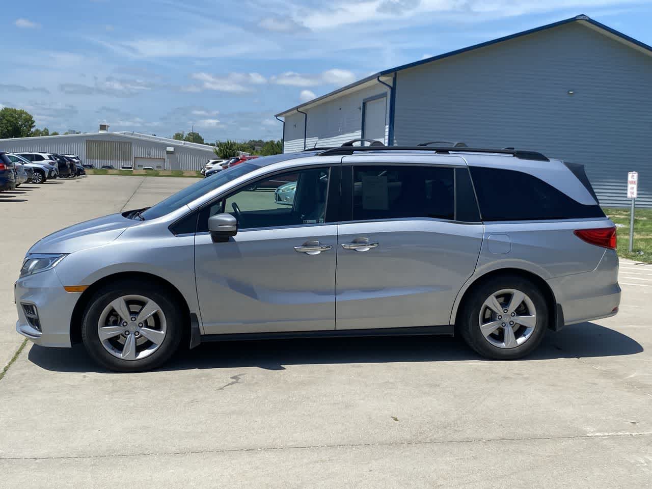 2019 Honda Odyssey EX-L photo 3