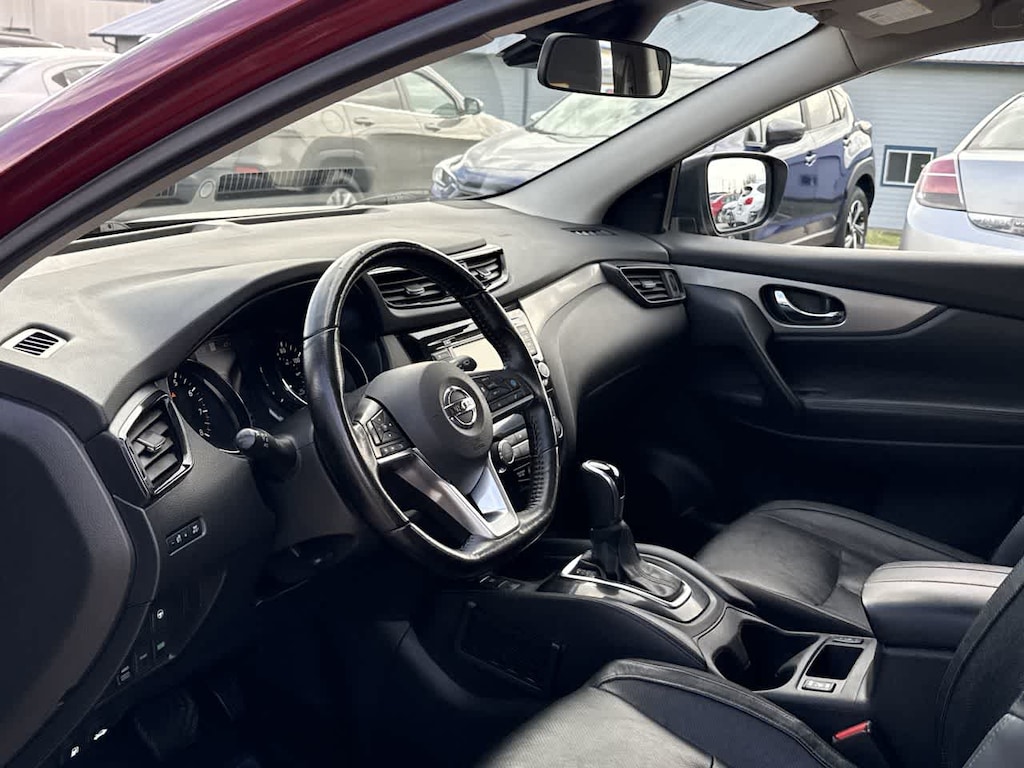 Used 2020 Nissan Rogue Sport SL SUV