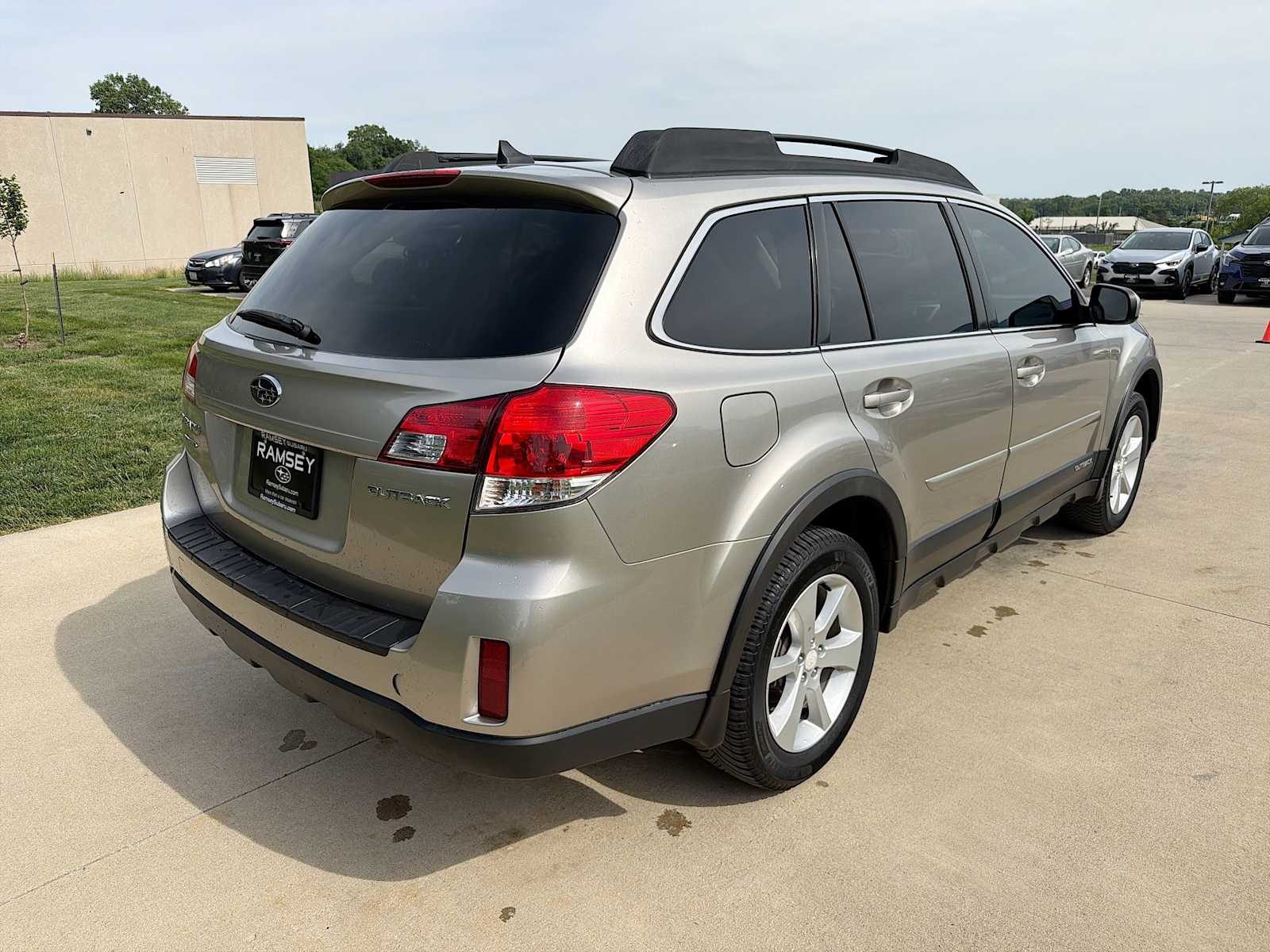 Thumbnail: 2014 Subaru Outback - 5