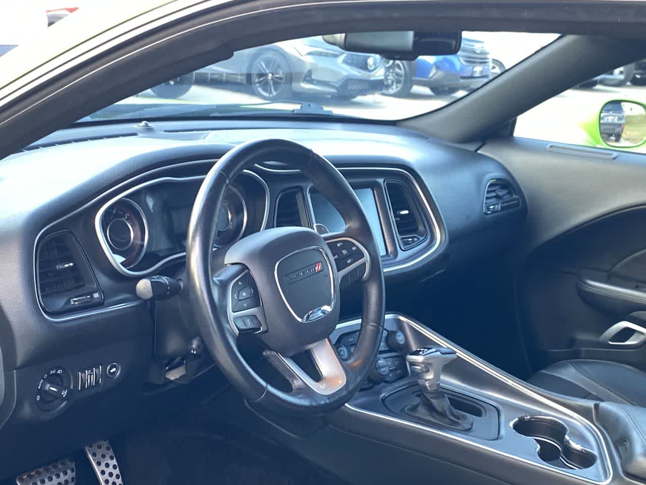 2015 Dodge Challenger R/T Plus photo 2