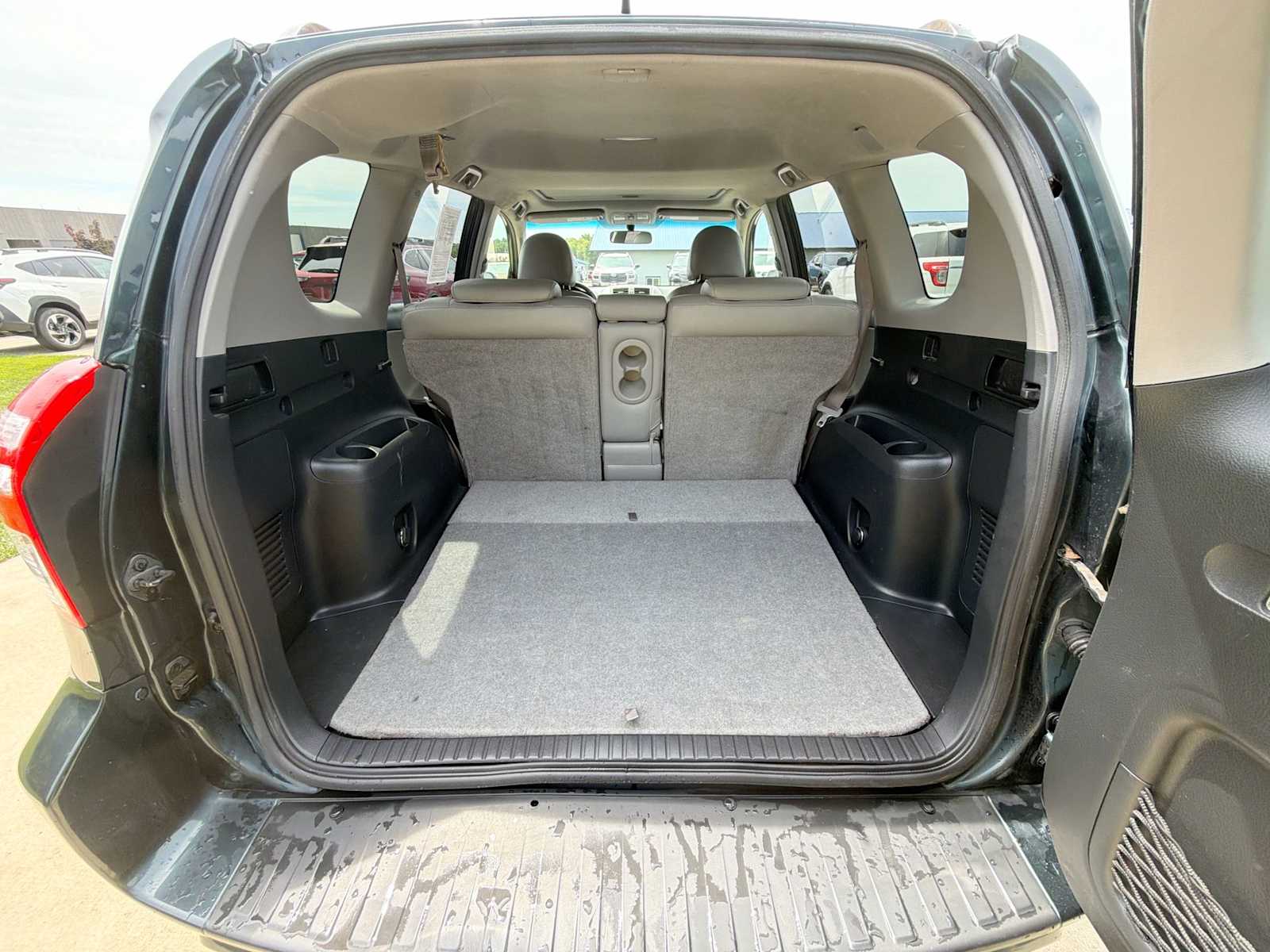 Thumbnail: 2010 Toyota RAV4 - 27