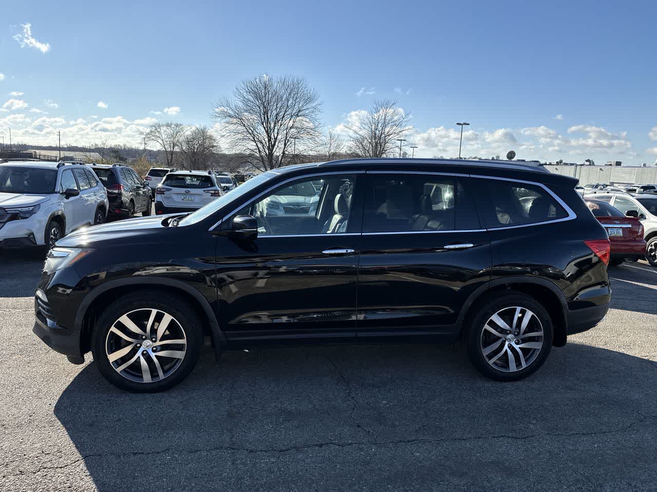 2016 Honda Pilot Touring photo 3