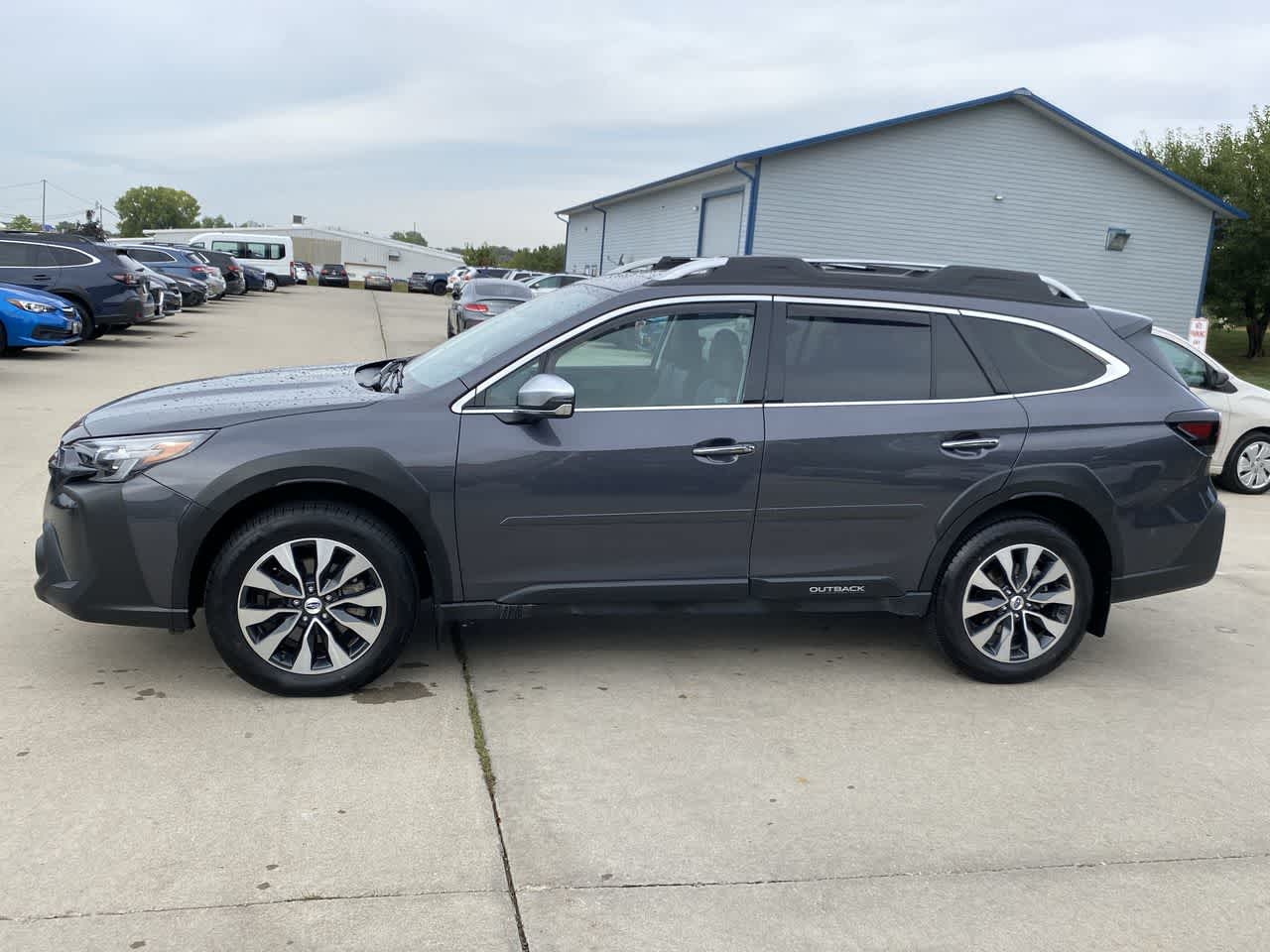2024 Subaru Outback Touring XT photo 3