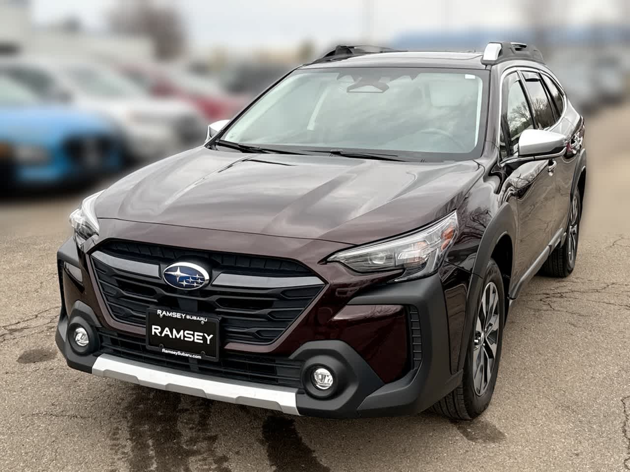 2024 Subaru Outback Touring's photo