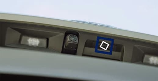 Subaru-Tailgate-Button-open.jpg