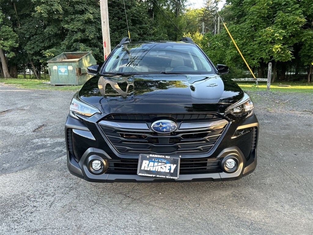2024 Subaru Outback Premium photo 3