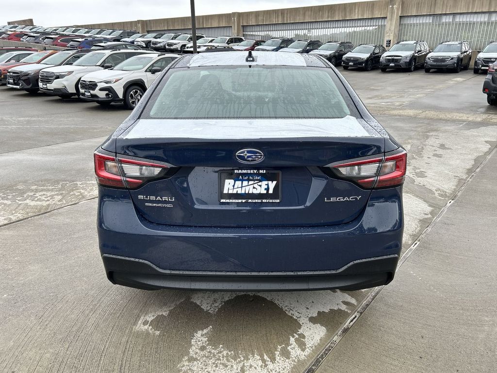 2025 Subaru Legacy Premium - Photo 2