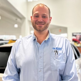 Staff member Sean Abbott from ID_6b06efbfaa39