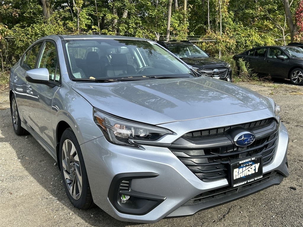 2025 Subaru Legacy Limited's photo