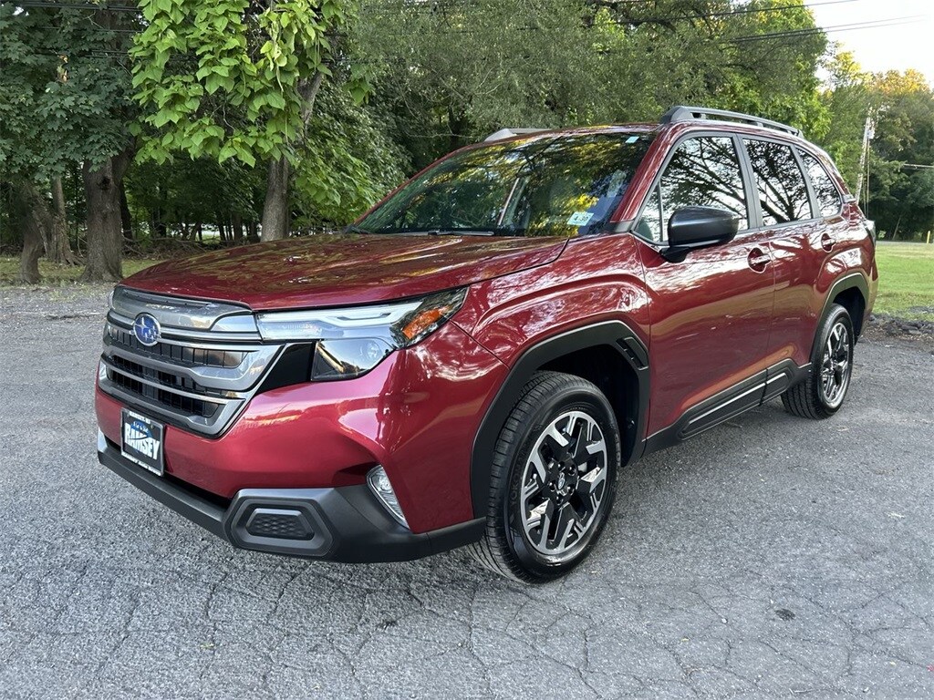 2025 Subaru Forester Premium Base photo 2