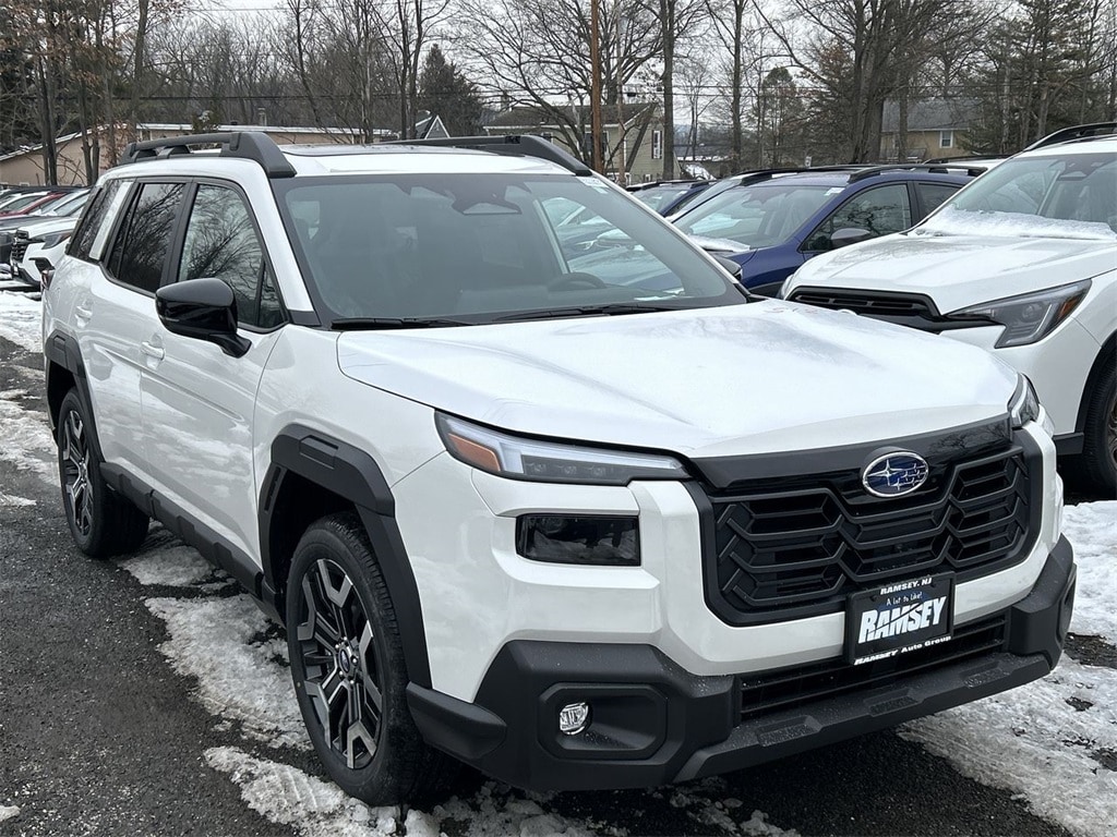 2026 Subaru Outback Touring's photo