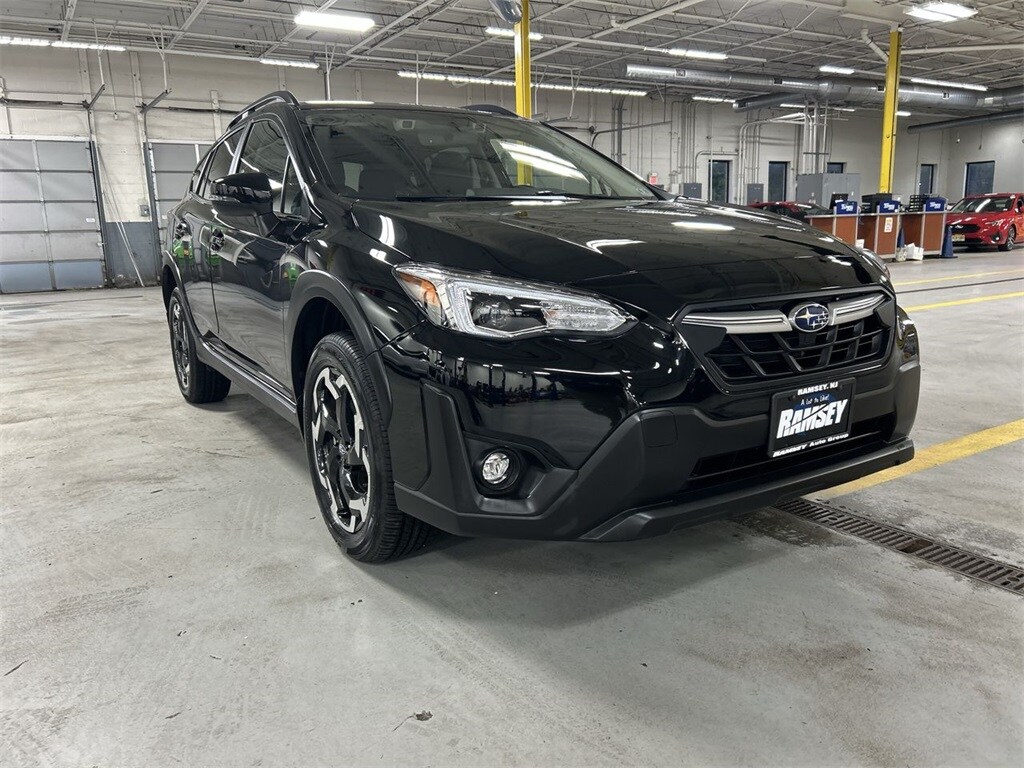 2022 Subaru Crosstrek Limited photo 2